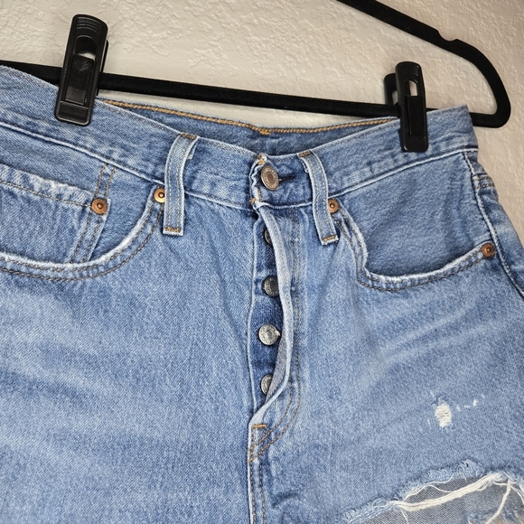 Levi's 27 501 button fly cut off jean shorts blue denim - Picture 2 of 6